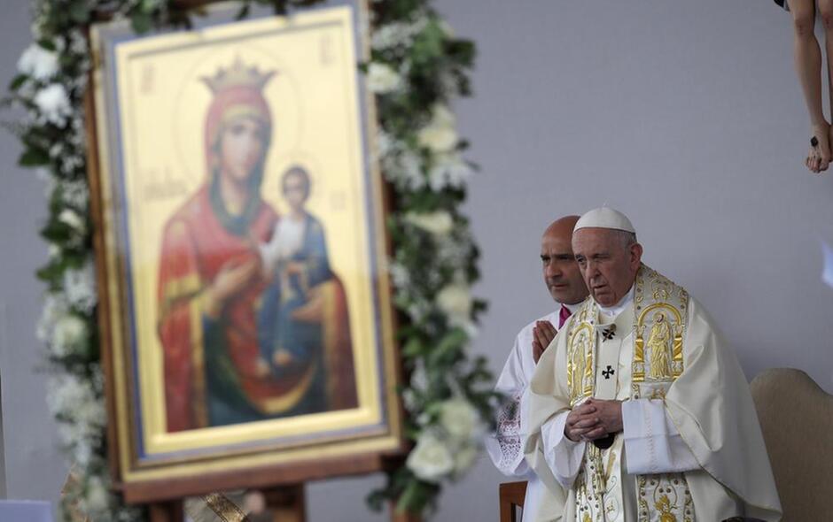 Papa Francesco in Bulgaria esorta scettici ad aprire cuore ai migranti