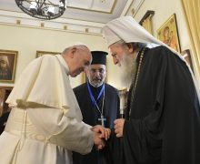 Papa Francesco in Bulgaria esorta ad aprire cuore e case ai migranti